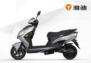 雅迪電動(dòng)車周總